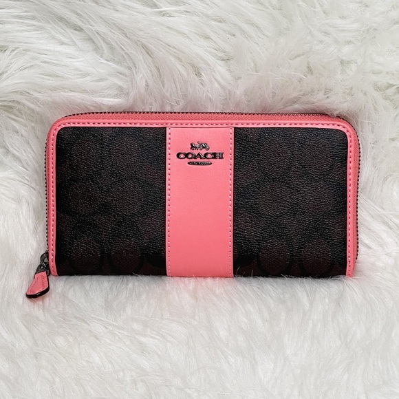 Coach Accordion Colorblock Wallet - Picture 1 of 2